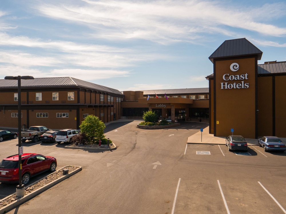 Coast Lethbridge Hotel and Conference Centre 42/50