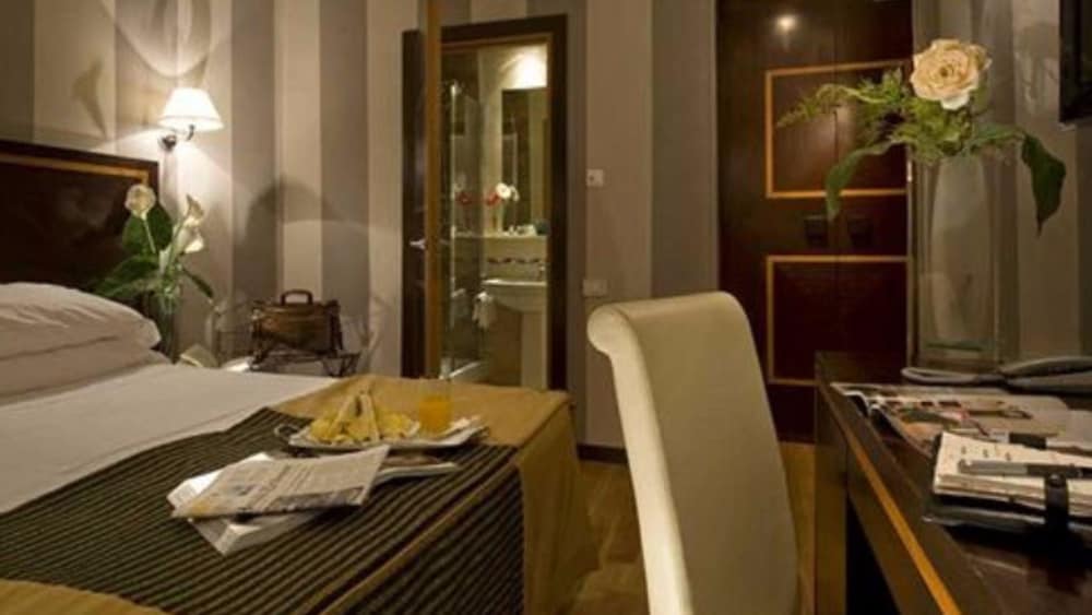 Duca D Alba Hotel 28/41