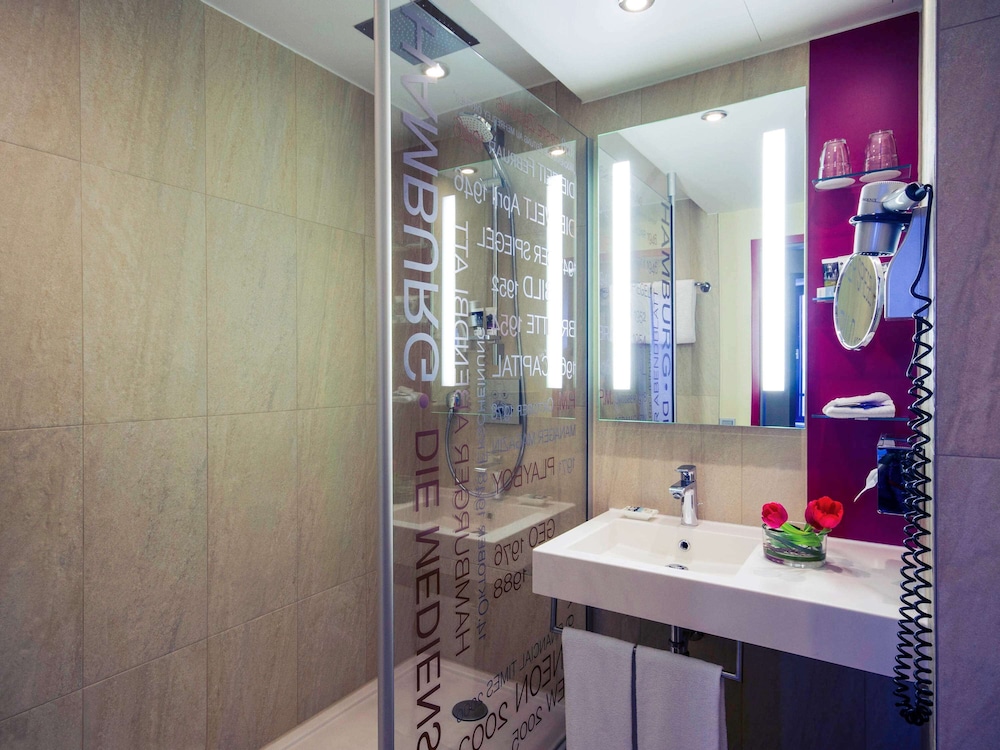 MERCURE HOTEL HAMBURG CITY 72/73