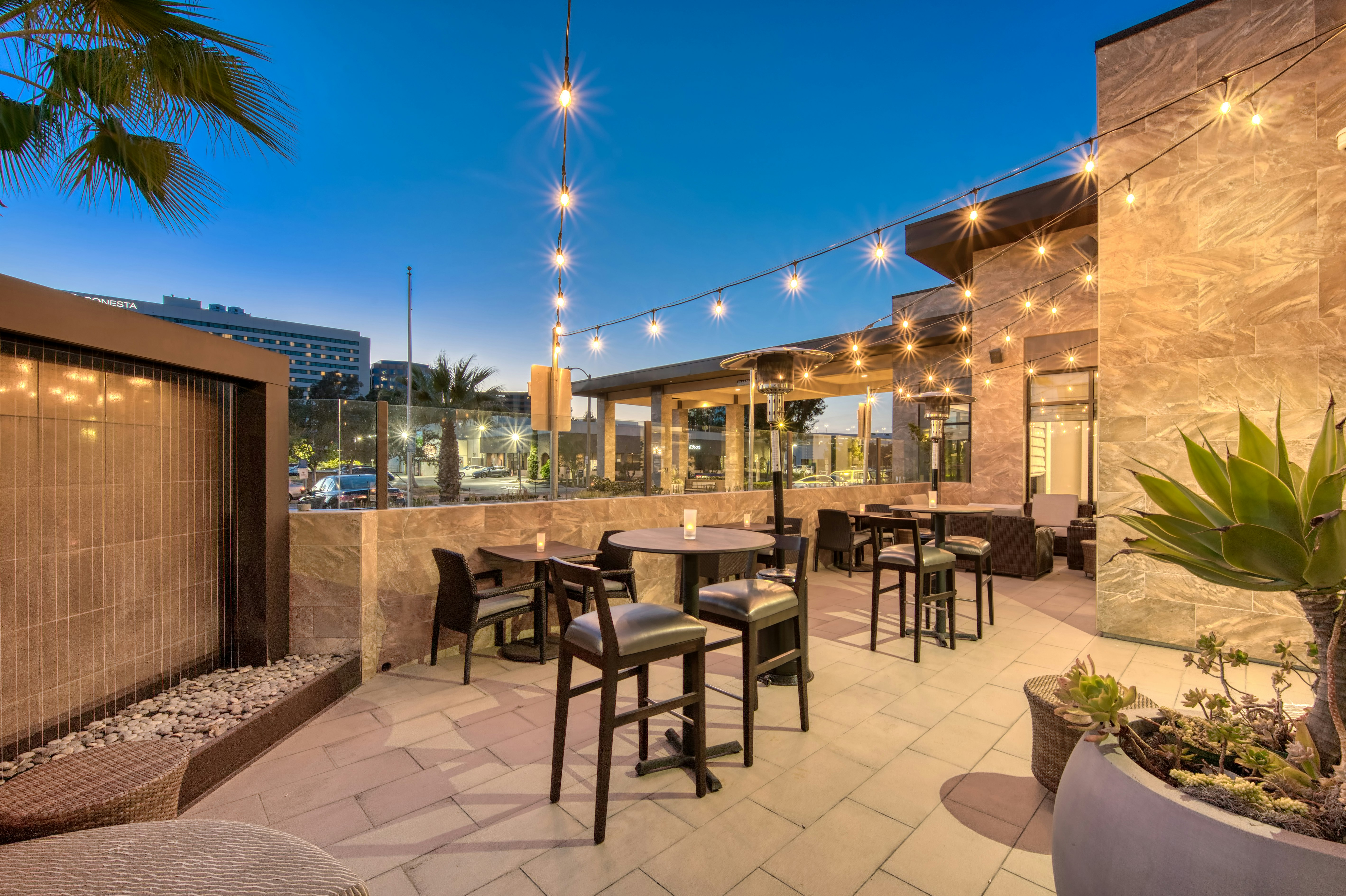 Hilton Garden Inn Irvine / Orange County Airport 15/30