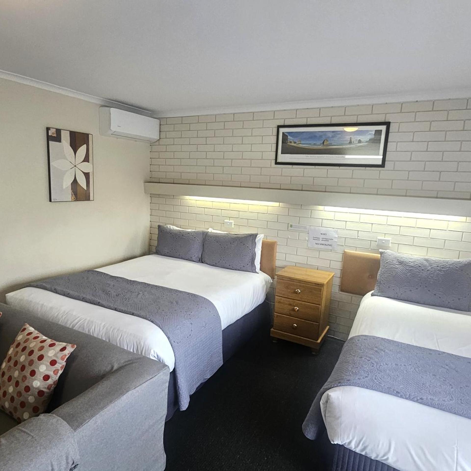 Alfred Motor Inn 11/34