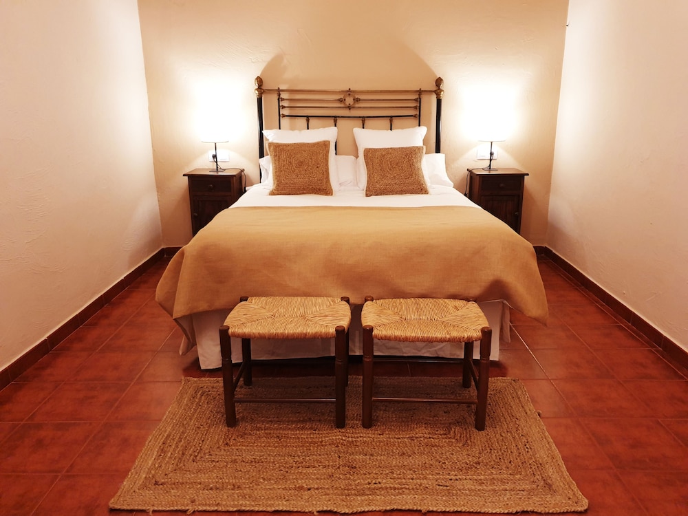 Hotel Val De Pinares 15/34