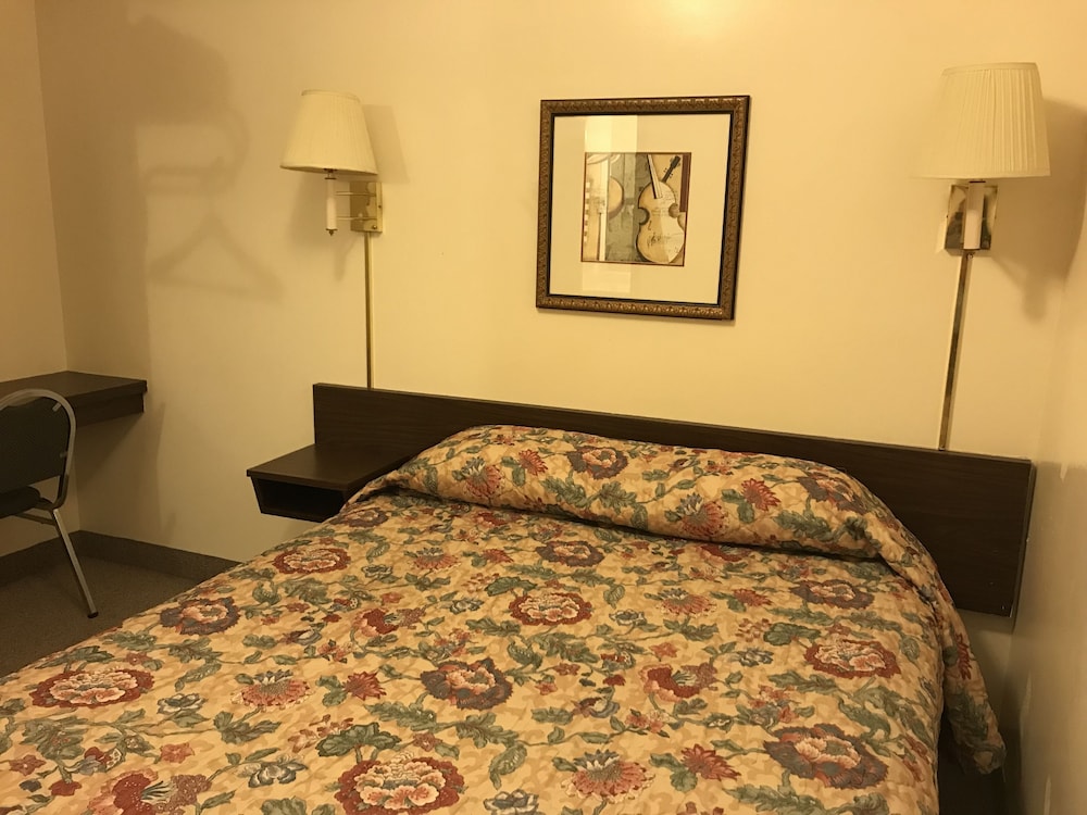 Motel Grand 22/56
