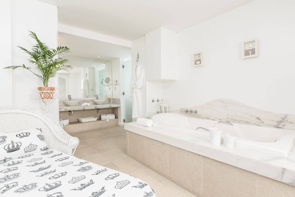 La Mision Hotel Boutique 7/67