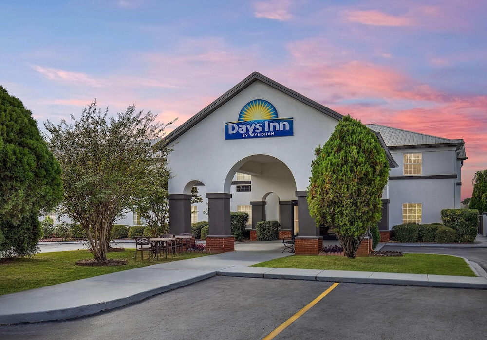 Days Inn by Wyndham Lincoln, AL 43/50