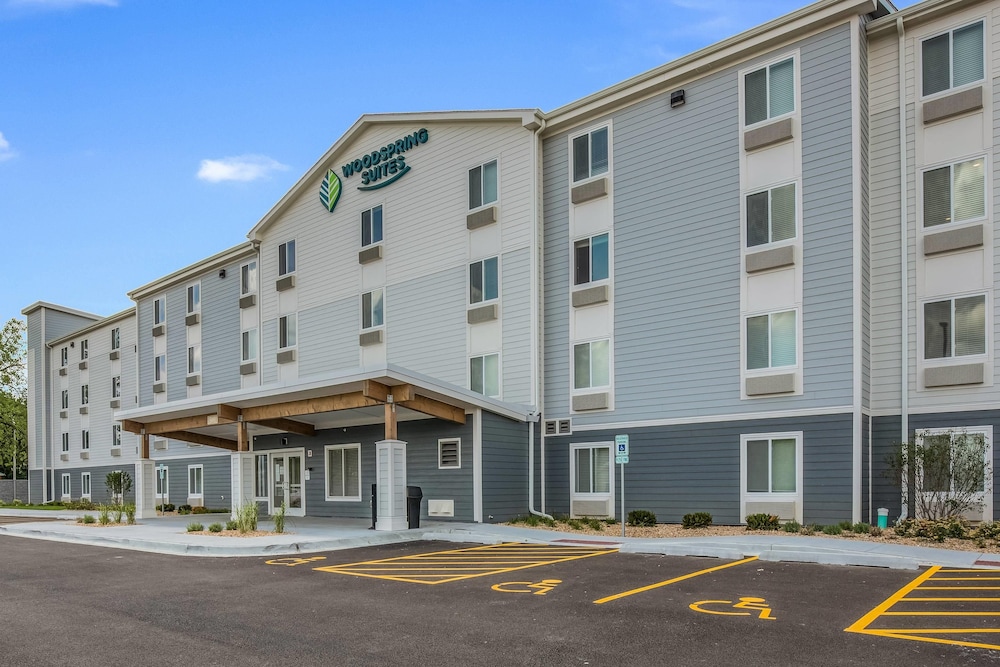 WoodSpring Suites Chicago Midway 28/32