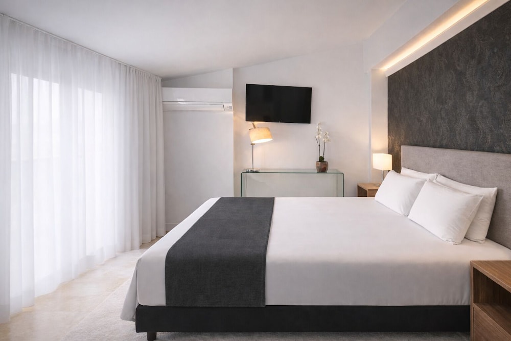 Hostal Abril 26/59