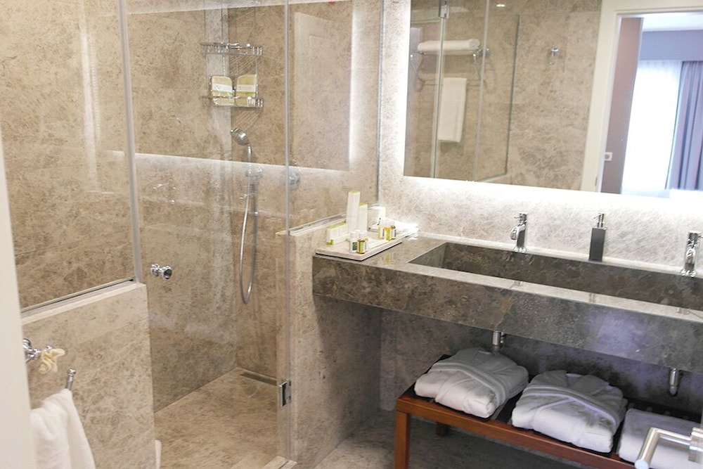 Renata Boutique Hotel 38/41