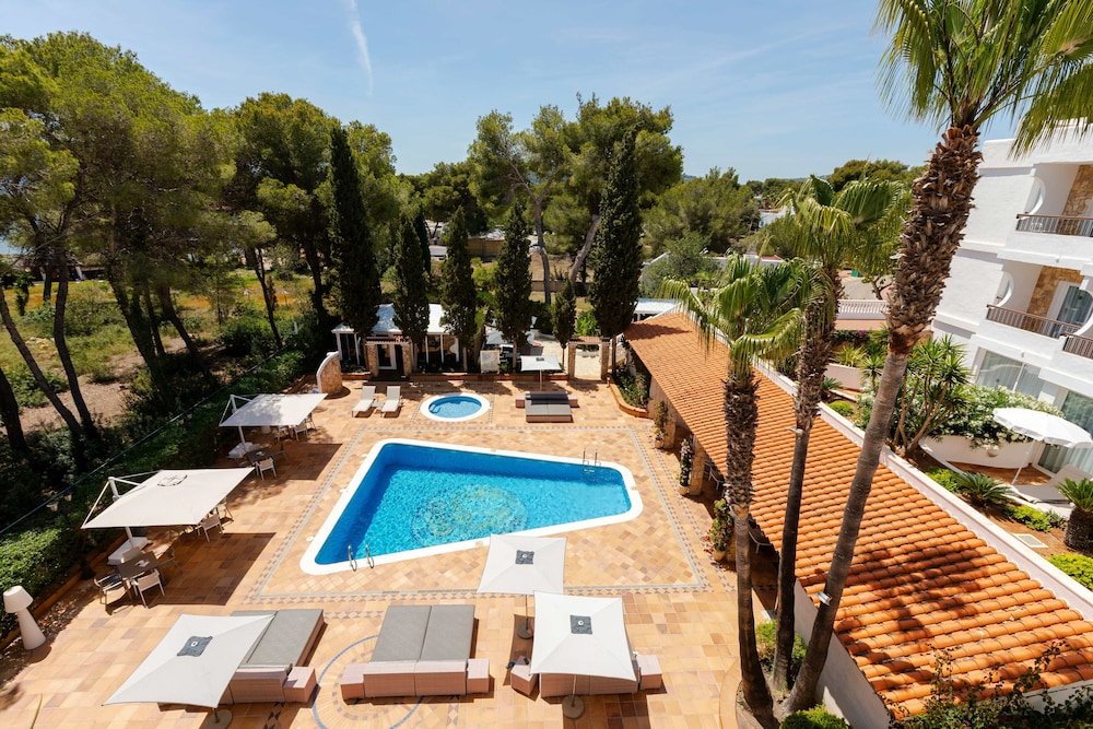 S'Argamassa Boutique Hotel 66/69