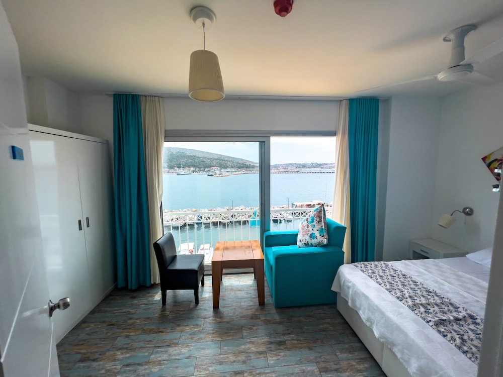 Larimar Boutique Hotel 8/50