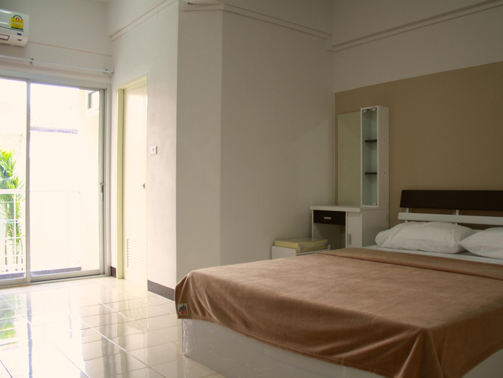 Baanbudsarin Apartment 10/27