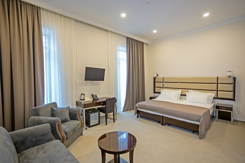 Deluxe, Twin Beds, Mountain Side, Mountain View, Hotel Genio 2/3