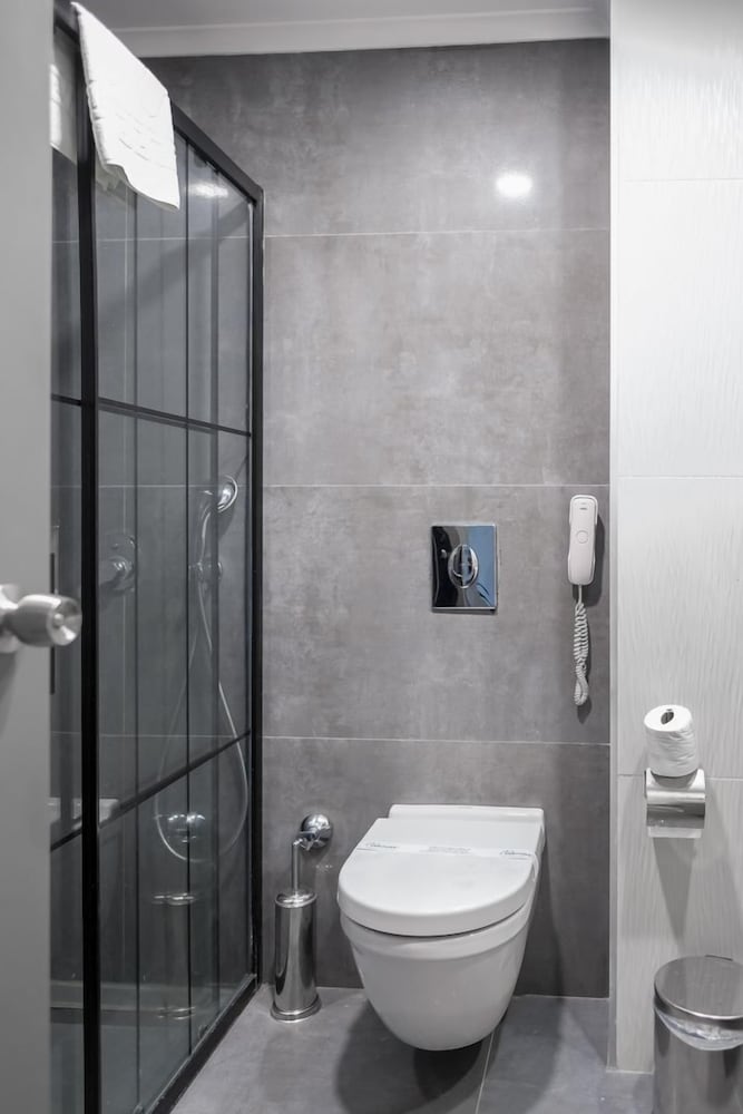 Side Square Hotel - Adults Only 36/40