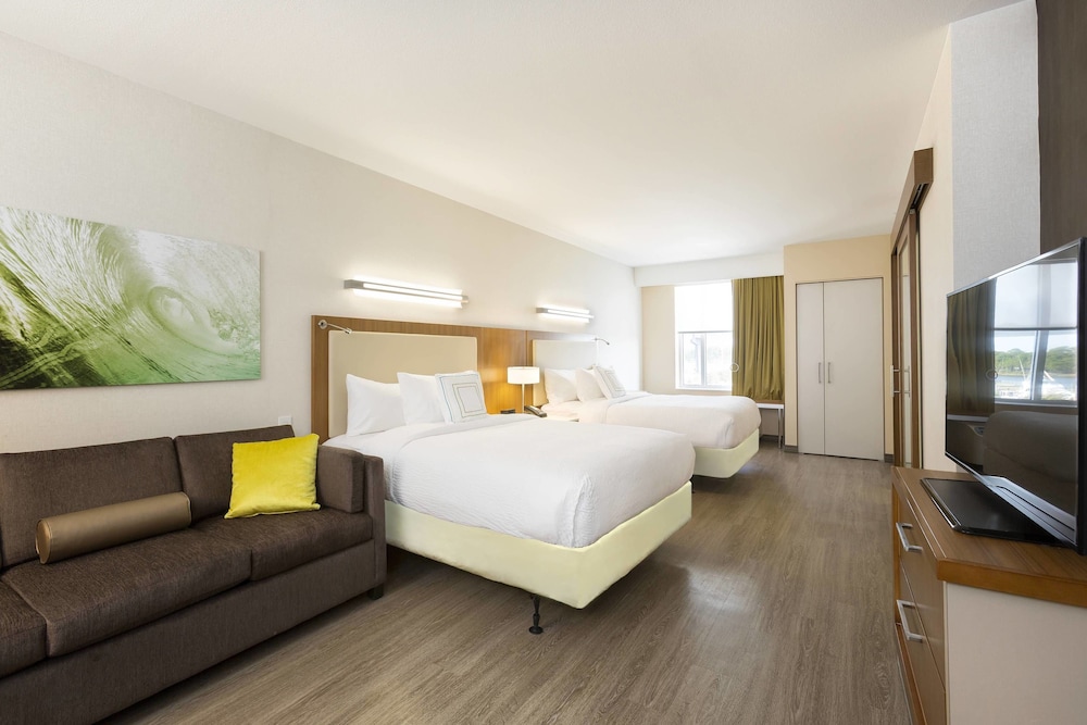 SpringHill Suites Orange Beach at The Wharf 20/66