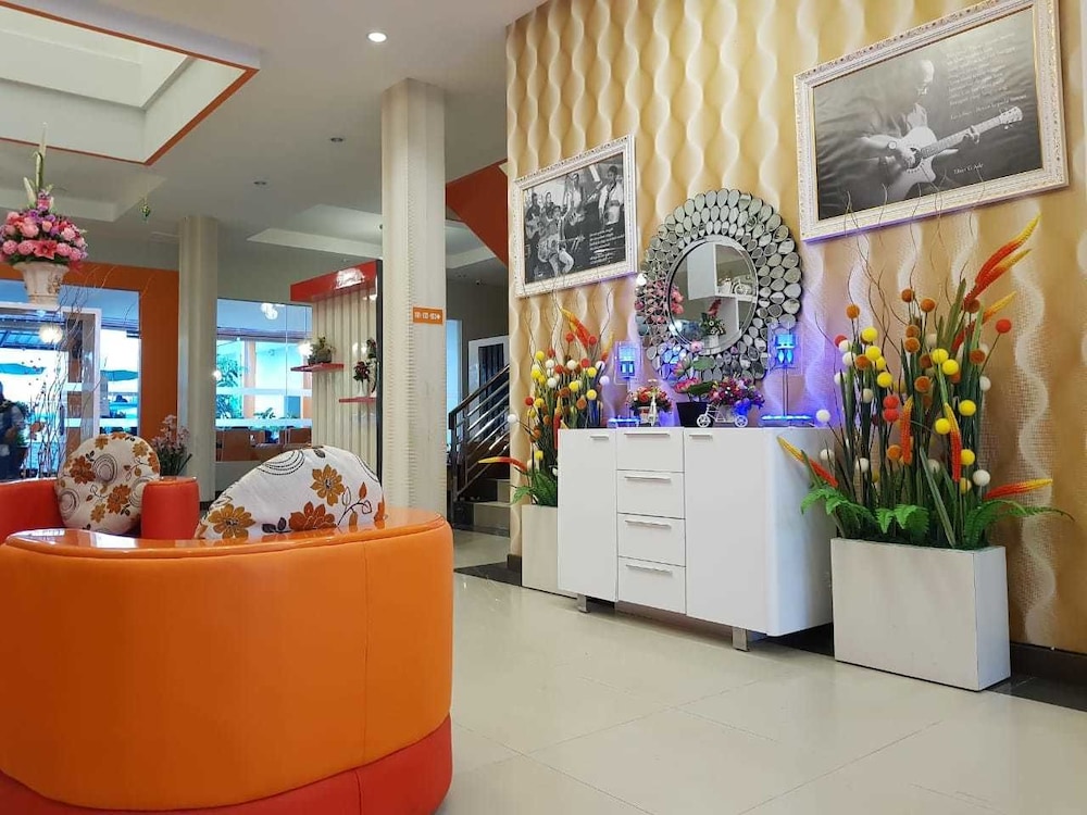 Fortune Front One Hotel Kendari 4/33