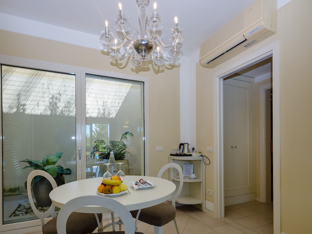 Parc Hotel Germano Suites 63/73