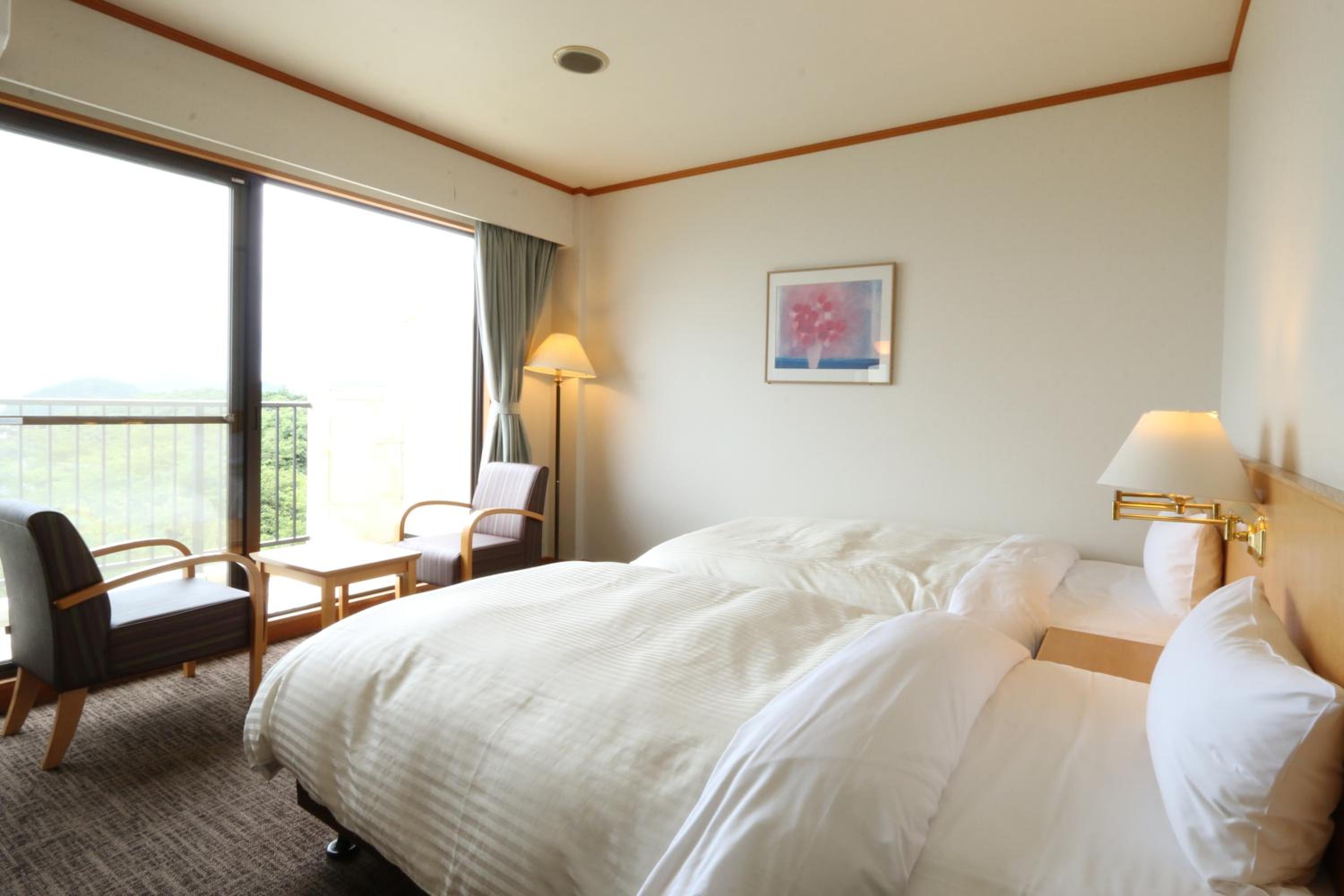 Room, Twin Beds, Tsushima Grand Hotel 2/2