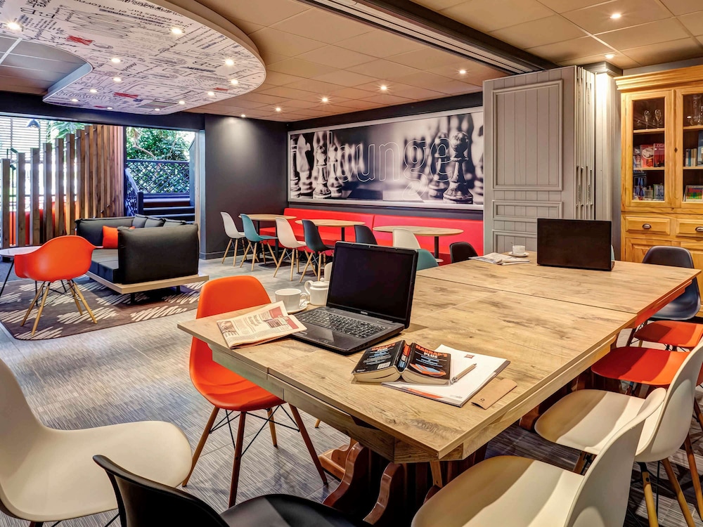 Ibis Lyon Nord 57/69