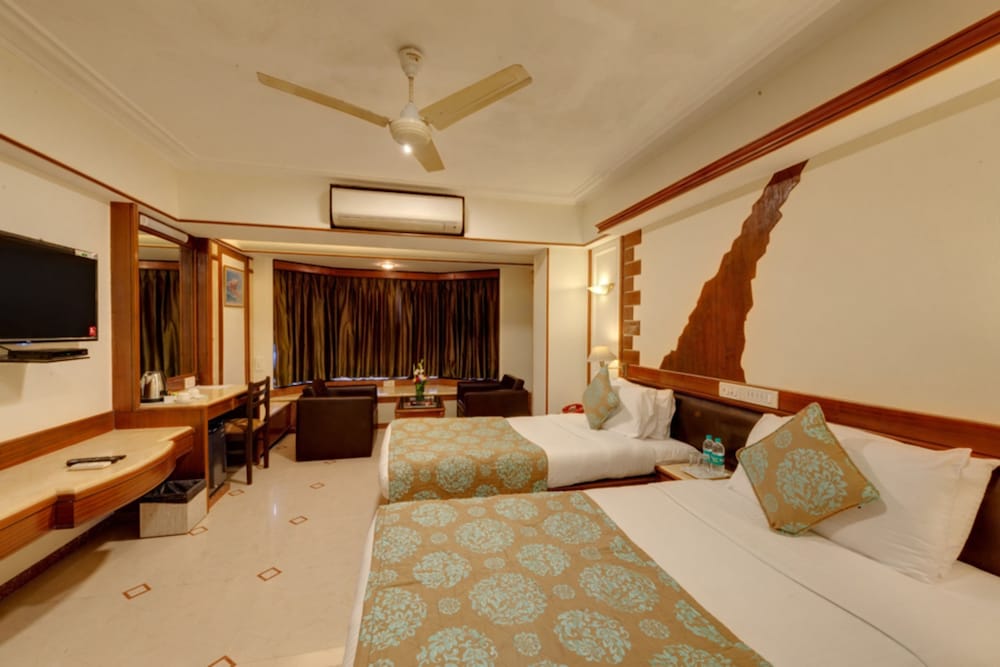 Regal Enclave 19/47
