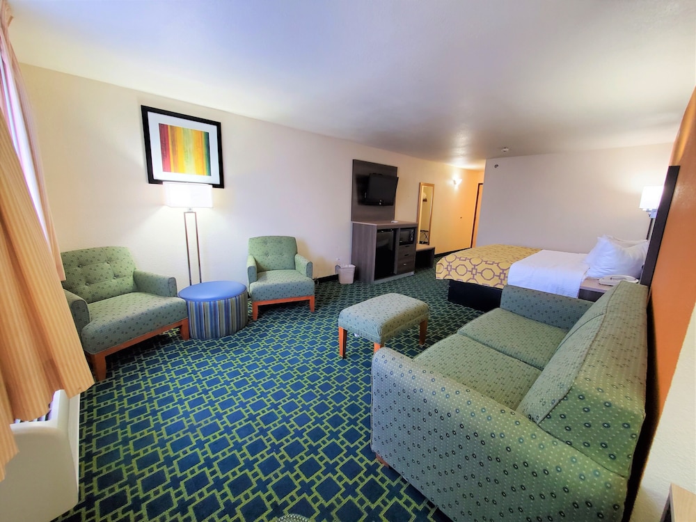 Baymont By Wyndham Santa Fe 25/33