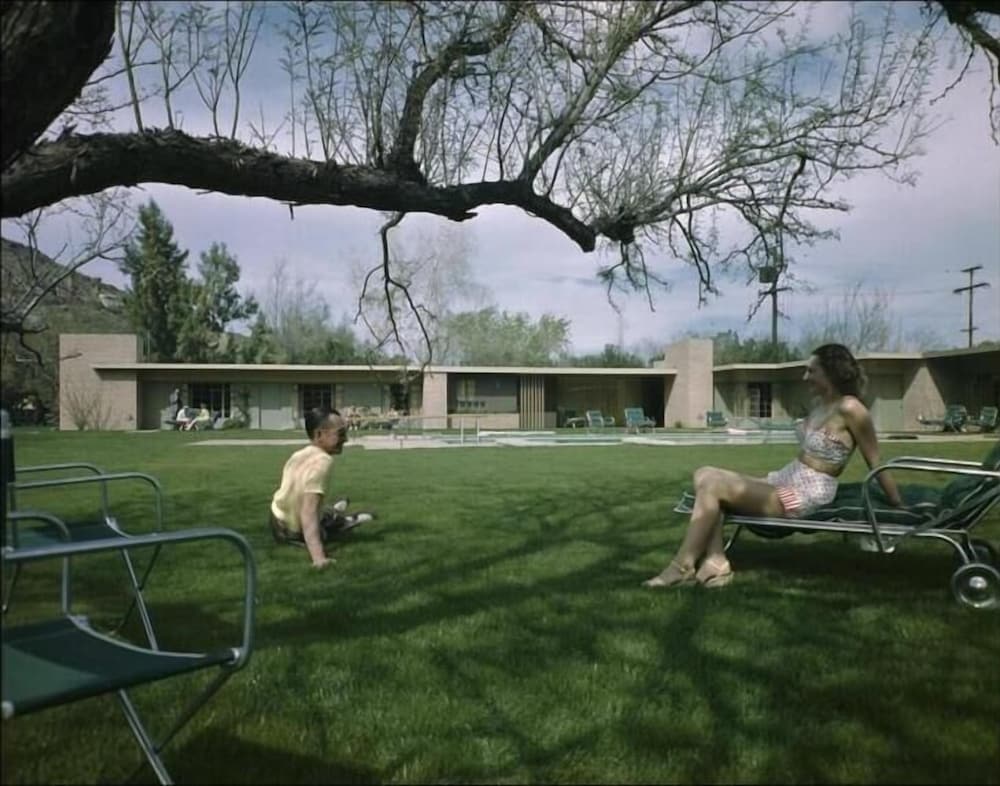 The Hideaway 44/49