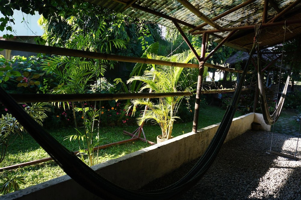Cherry Garden 30/37