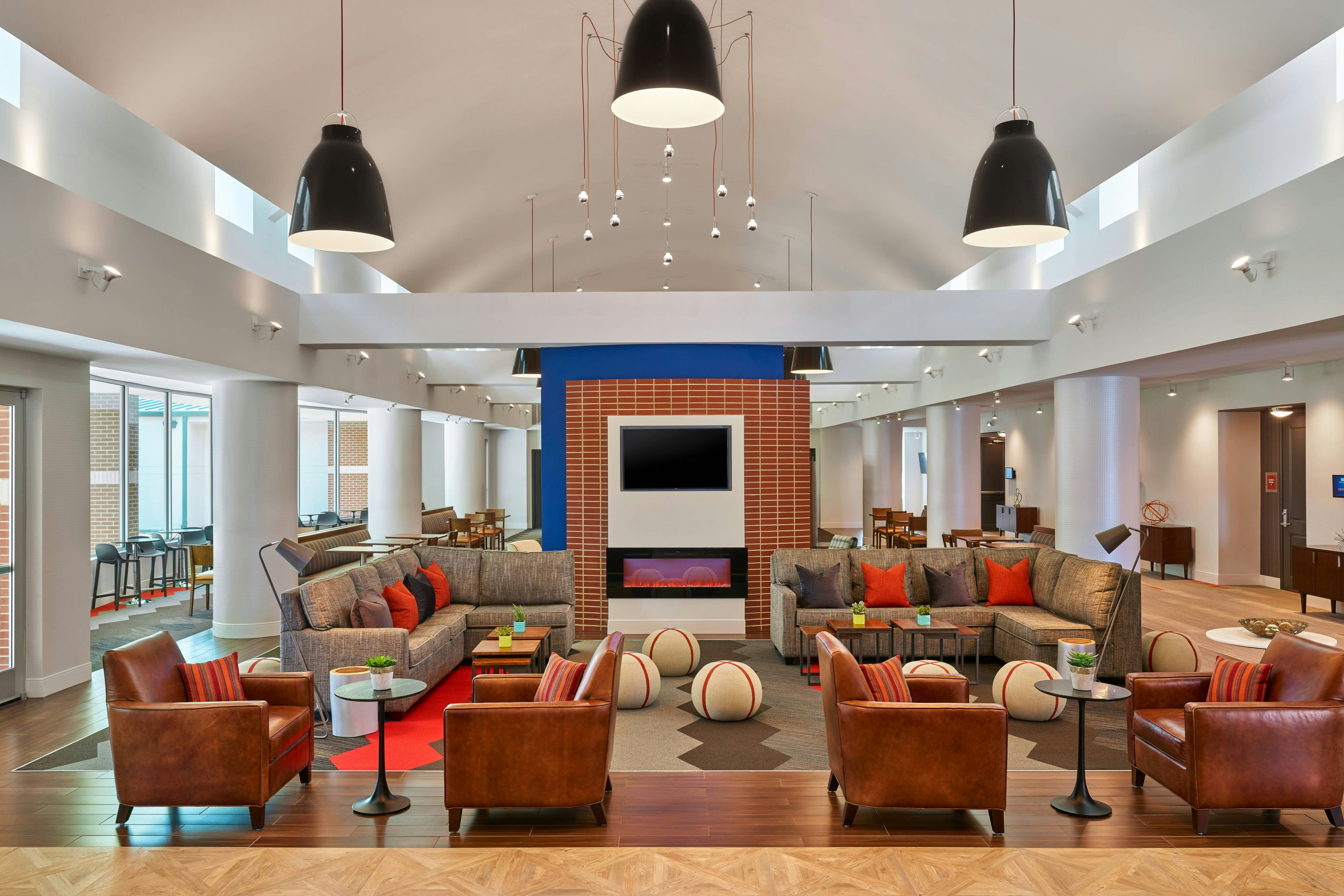 FOUR POINTS BY SHERATON DALLAS FORT WORTH AIRPORT NORTH 21/25
