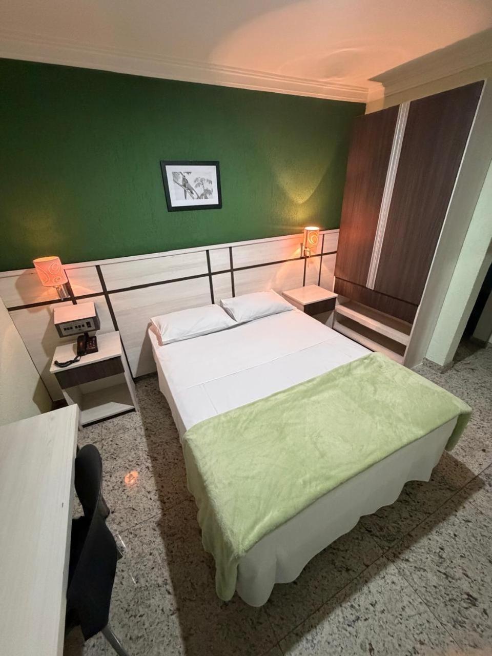 Residencial Pantanal Santa Cruz Hotel 20/35