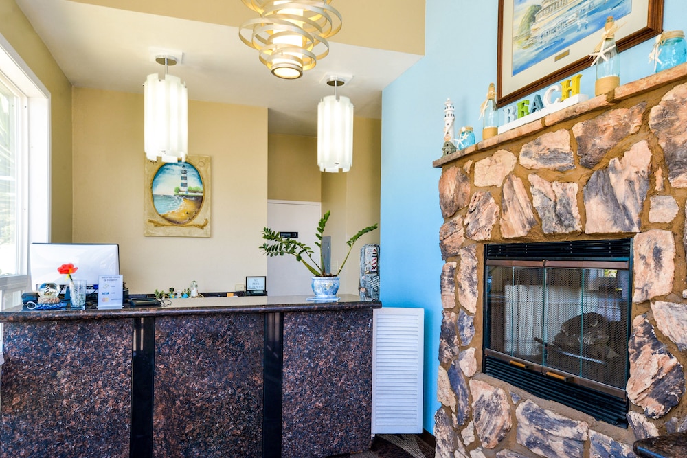 Pacific Shores Inn 3/56