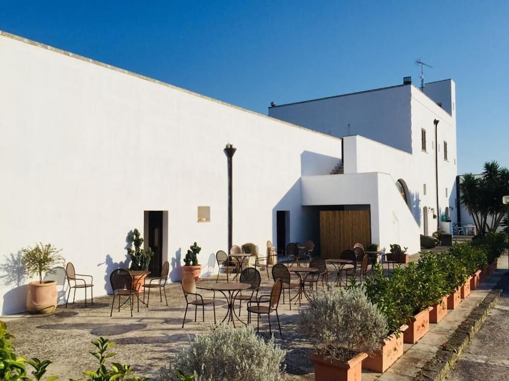 Hotel Masseria Fabrizio 61/62