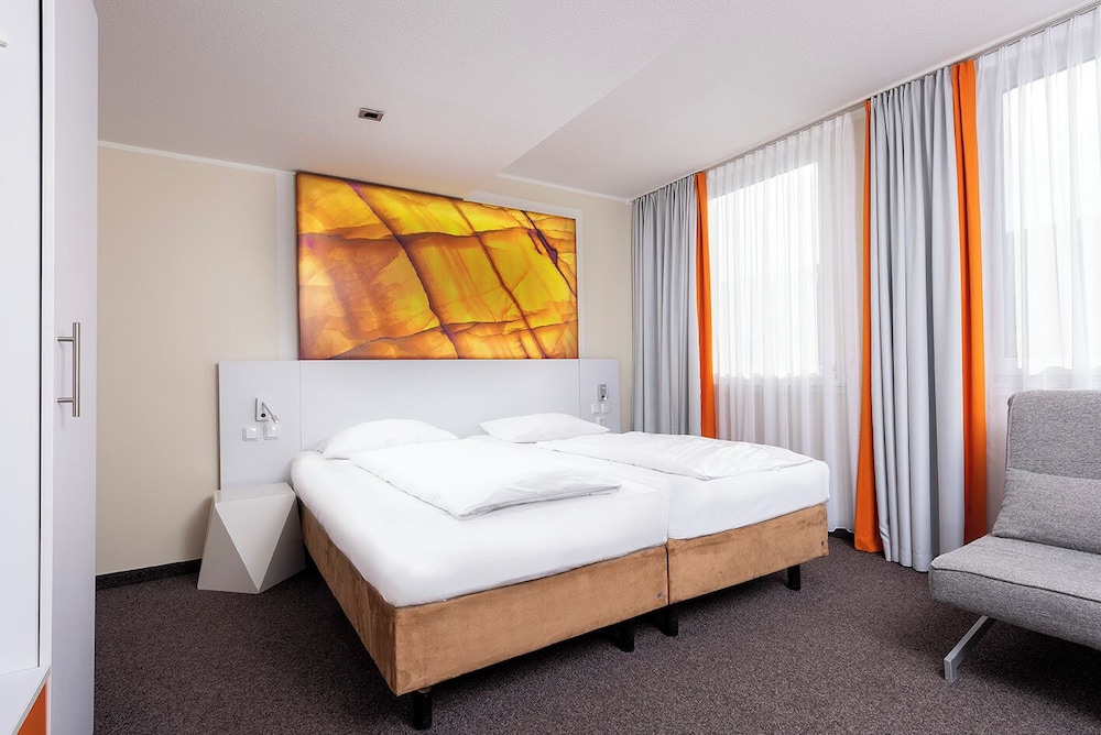 Standard, Double Bed