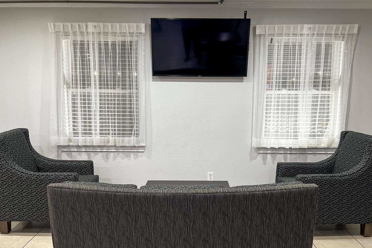 Quality Inn & Suites Columbus West 5/5