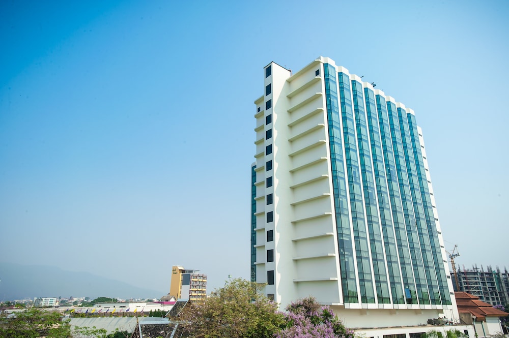 The Empress Chiang Mai Hotel 3/50