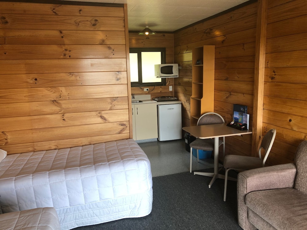 Greymouth Seaside Top 10 Holiday Park 13/71