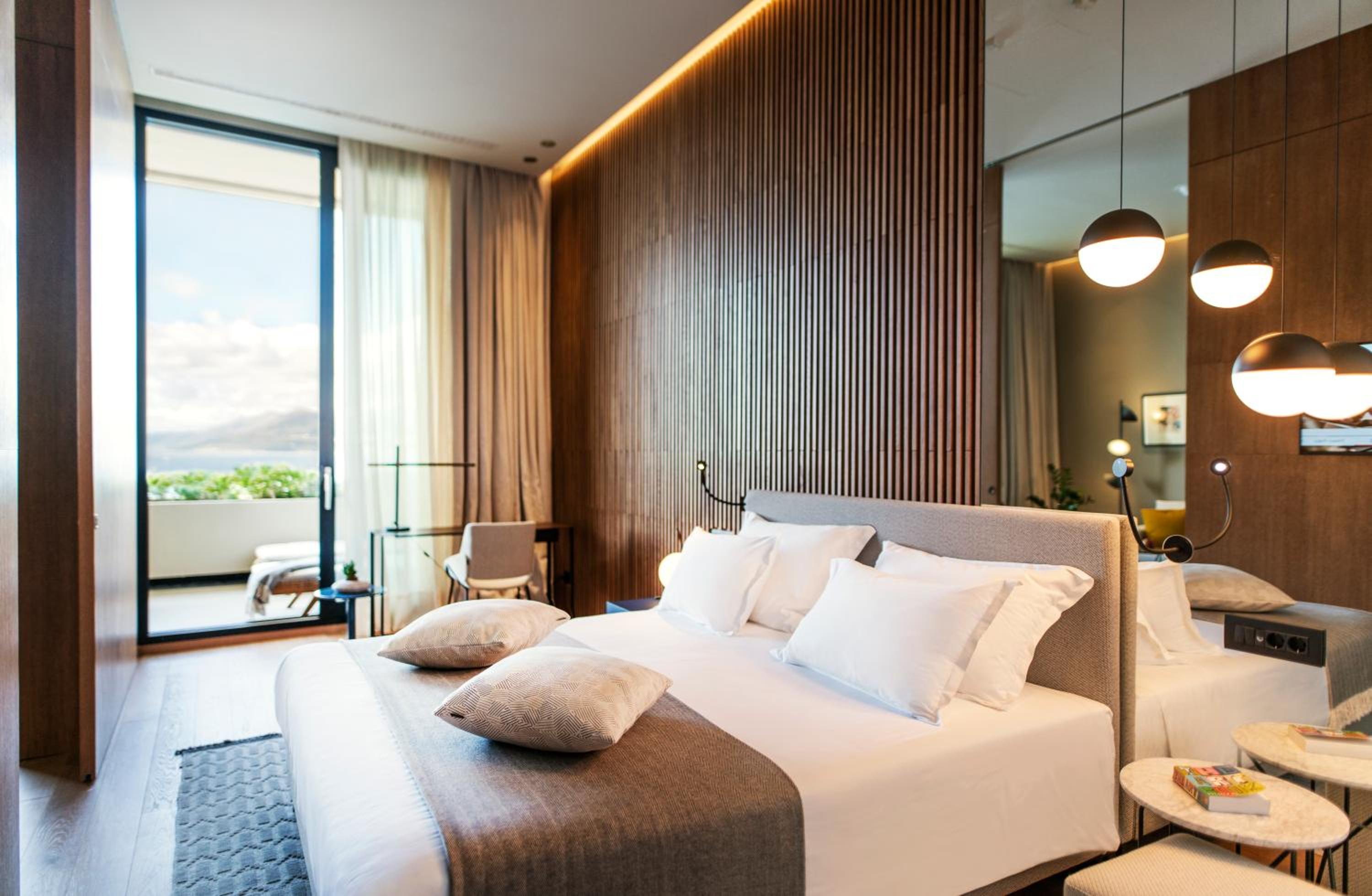 Ambassador, Suite, Sea View