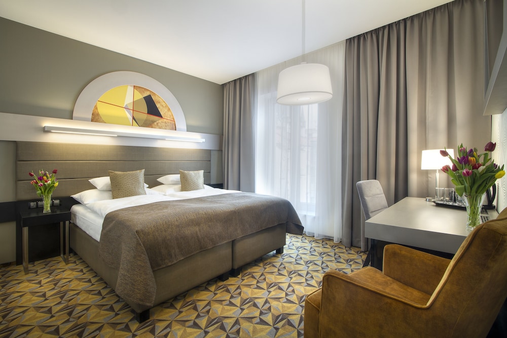 Hotel Essence 15/50