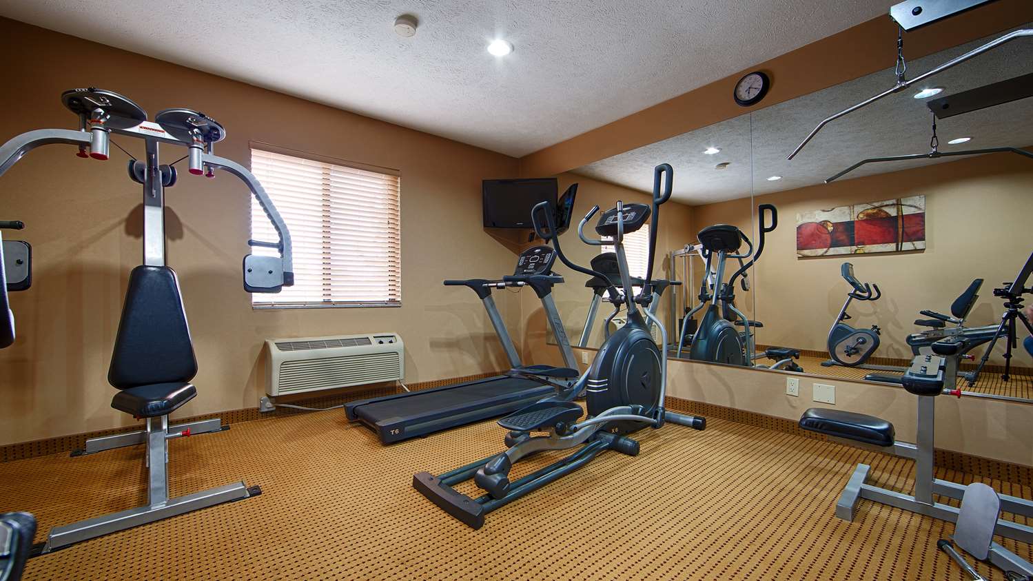 Days Inn by Wyndham Lincoln, IL 16/28