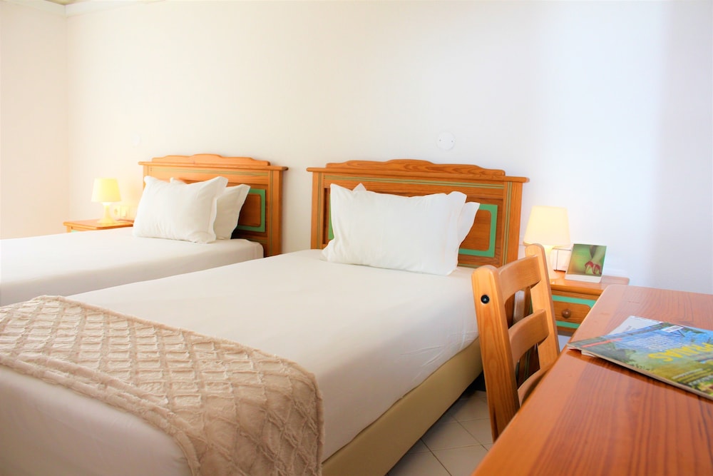 1 BEDROOM, APARTMENT, CITY VIEW