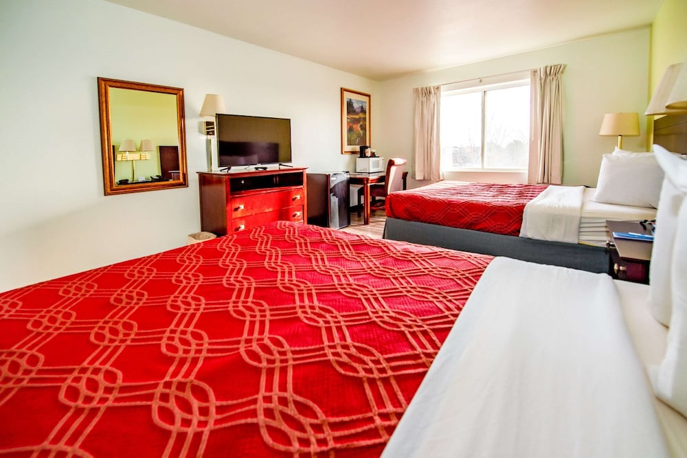Rodeway Inn Central Colorado Springs, CO 15/51