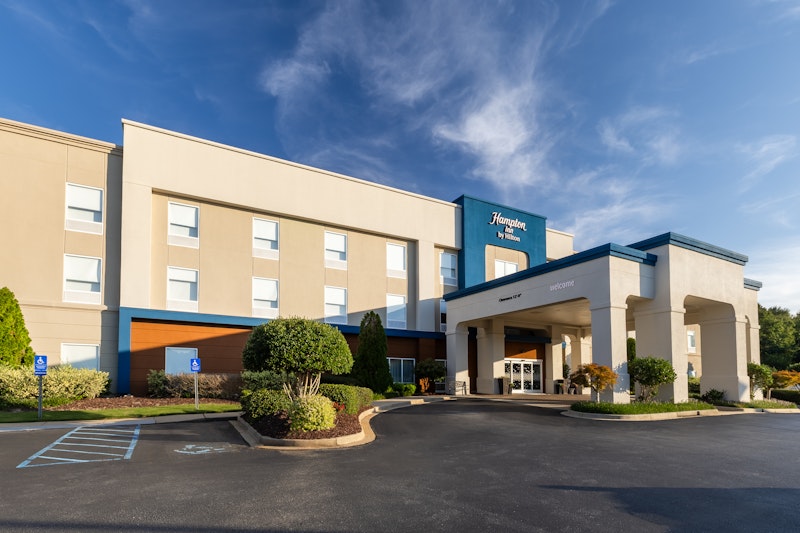 Hampton Inn Easley 68/72