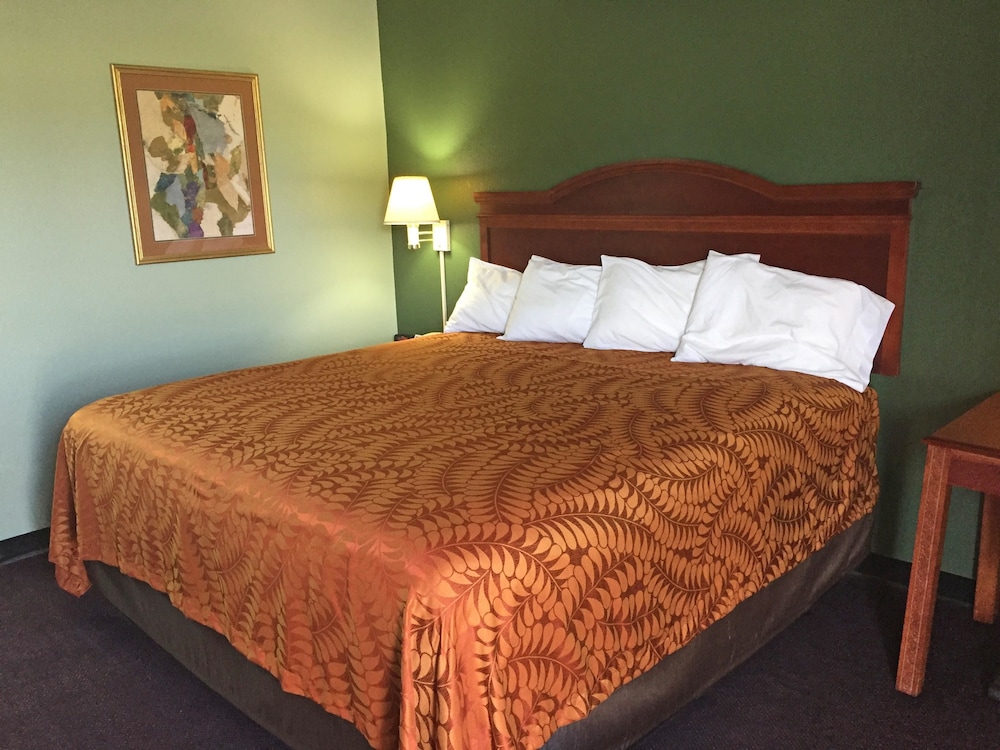 Americas Best Value Inn Manchester TN 9/22