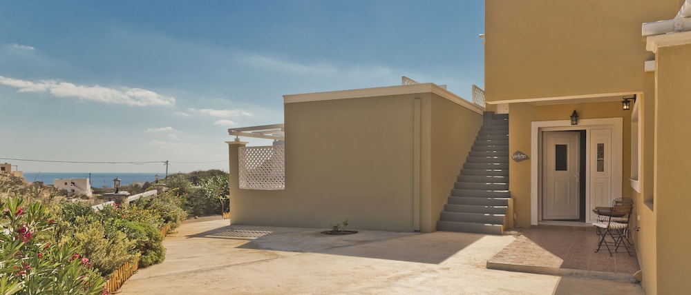 Elaia Villas 67/72