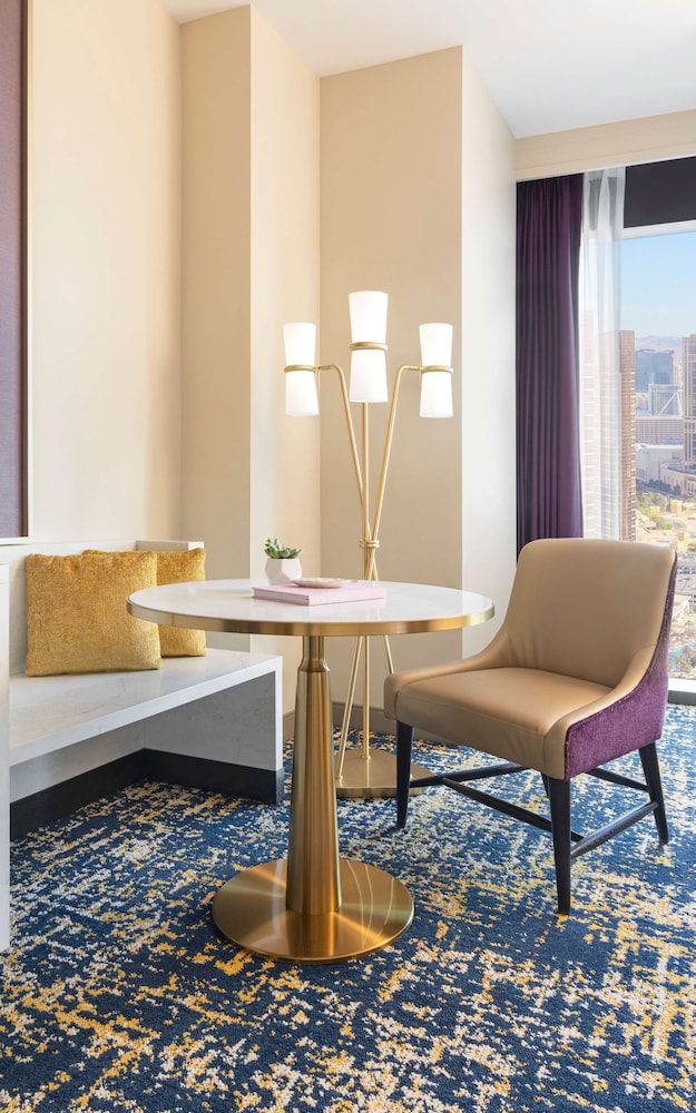Las Vegas Hilton at Resorts World 63/78