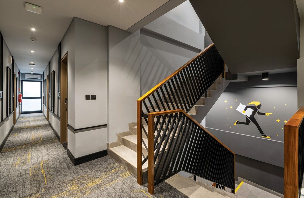 ROOMS INC Sudirman Jakarta 36/63