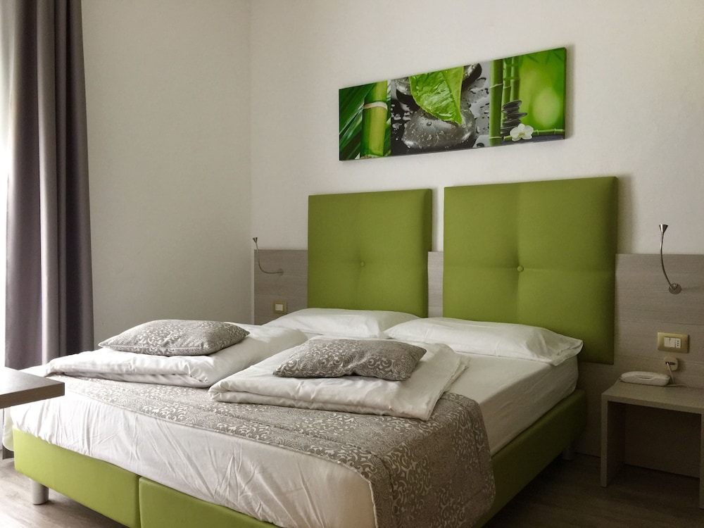 DESIGN, DOUBLE BED, MOUNTAIN VIEW