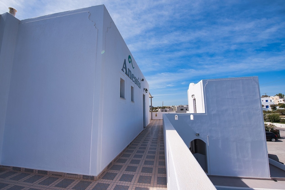 Anessis Santorini 8/47