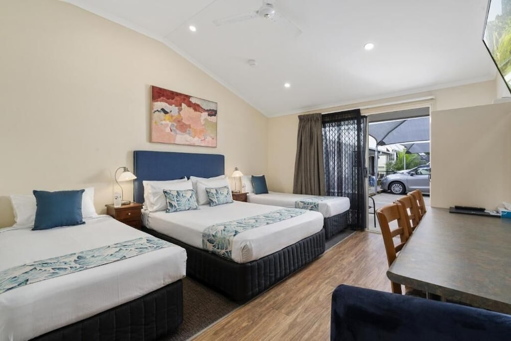 استوديو عائلي بسرير كوين وسريرين منفصلين، Caboolture Central Motor Inn 2/5