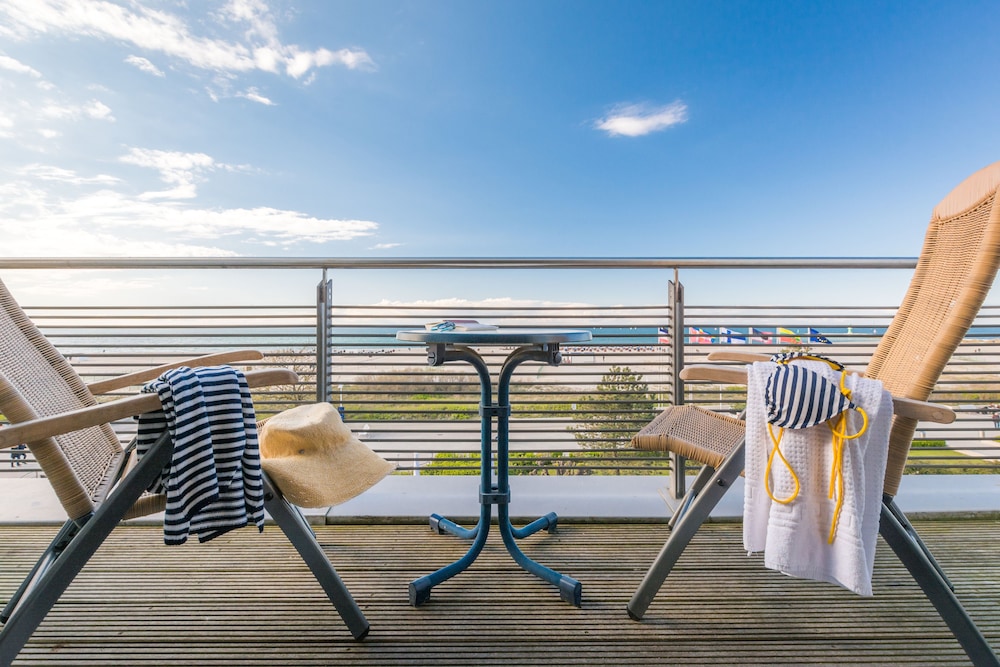 Strand-Hotel Hübner 36/39