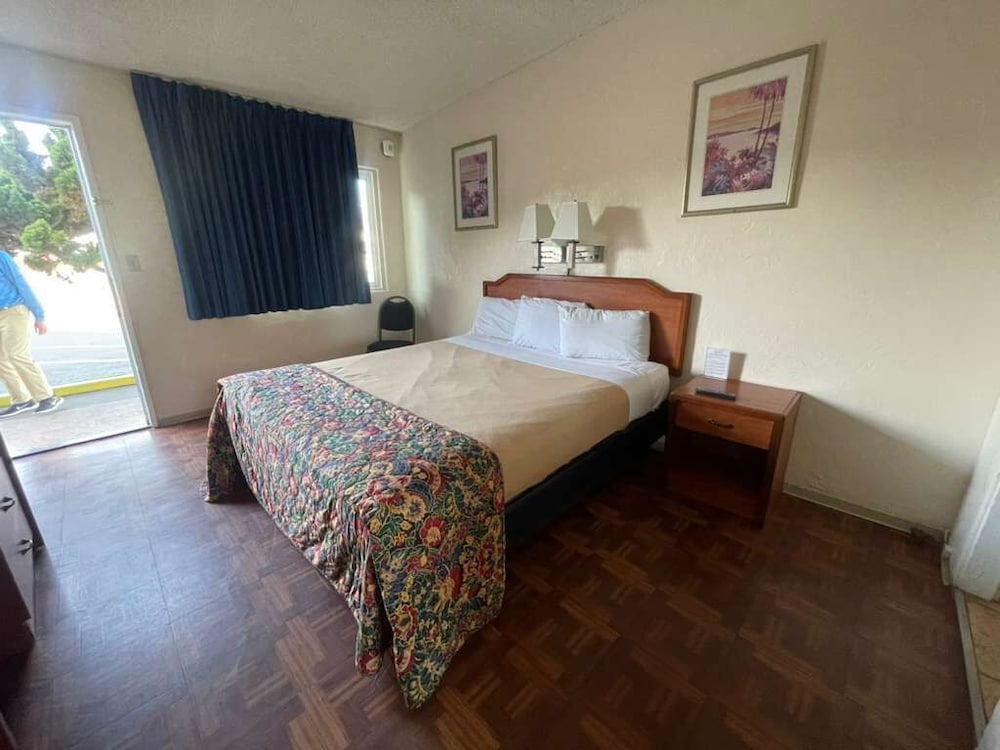 Mission Bay Motel 15/31