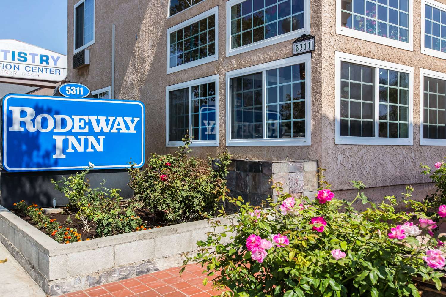 Rodeway Inn Cypress - Buena Park 2/32